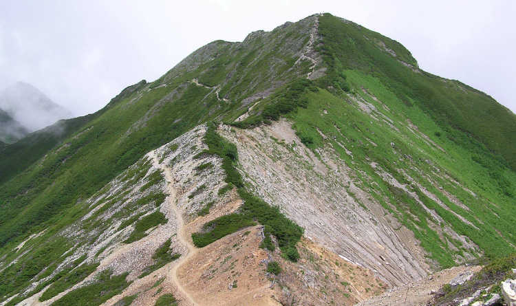 登山口