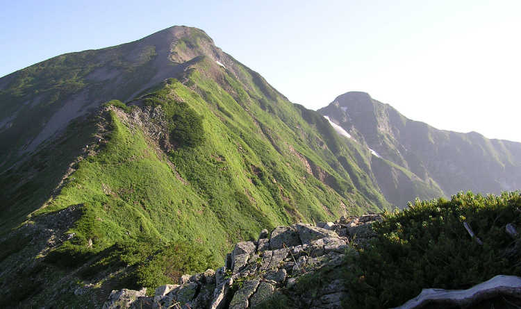 登山口