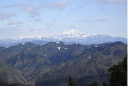 納古山